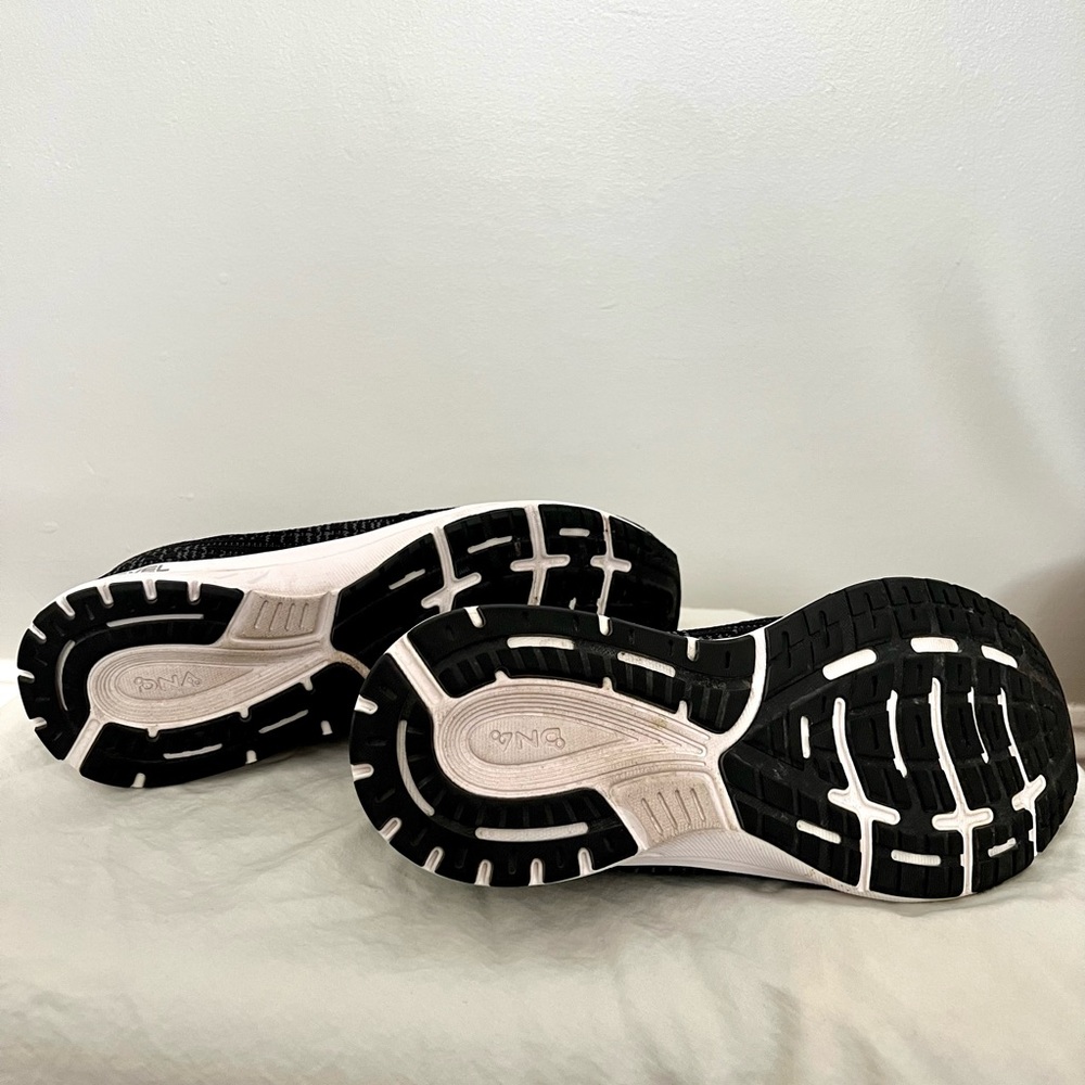 Brooks Running Sneaker - Picture 6 of 6
